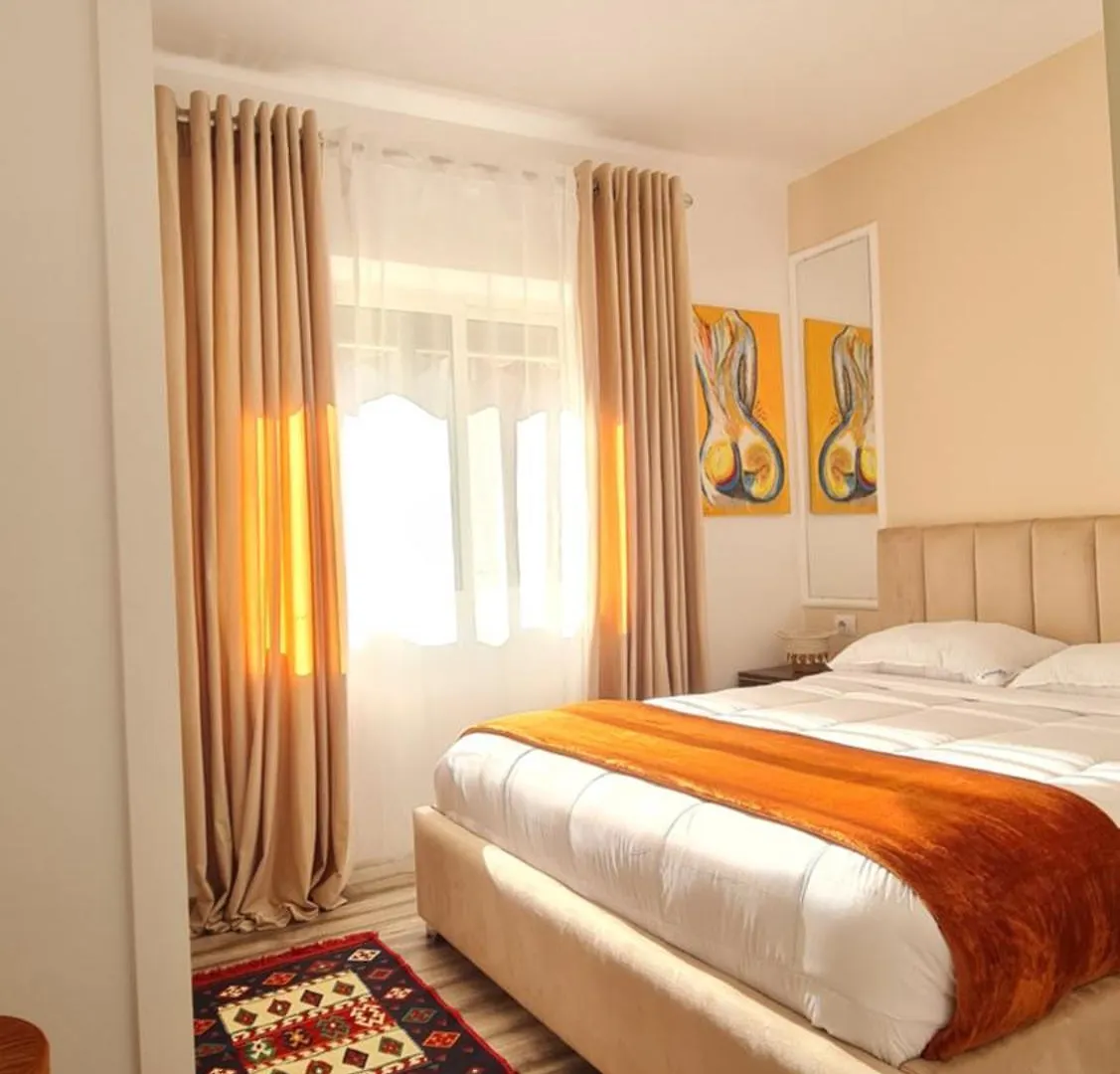 Zaimeen Apartments In Bllok Area Tirana Albánie