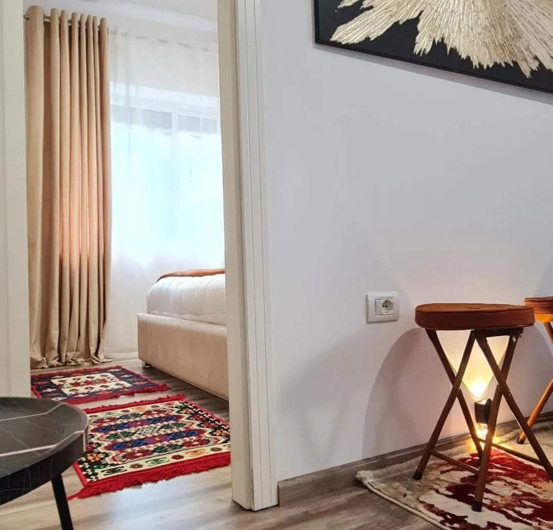 Zaimeen Apartments In Bllok Area Tirana
