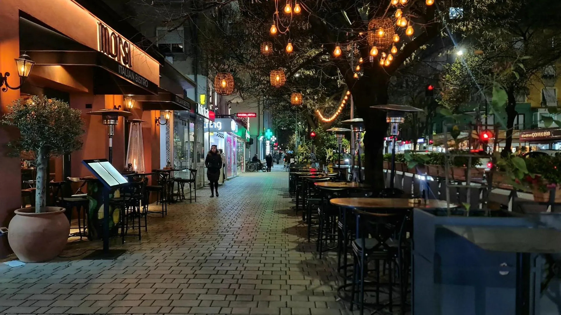 Zaimeen Apartments In Bllok Area Tirana Albánie