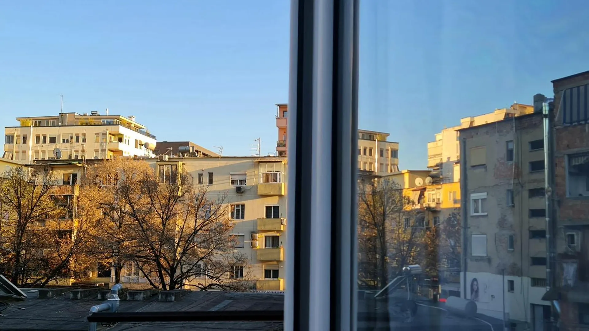 Zaimeen Apartments In Bllok Area Tirana